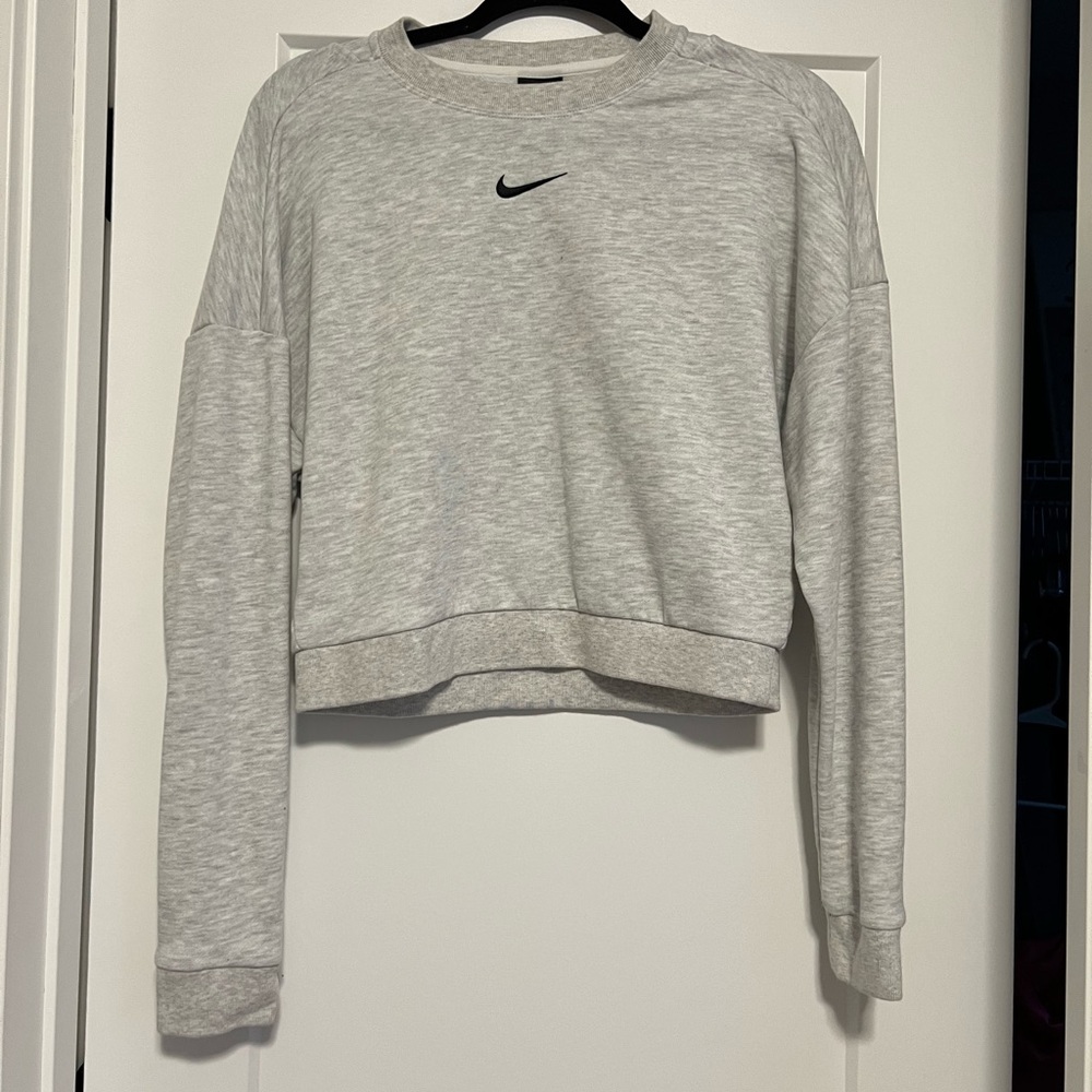 Nike Dri-fit Back Cutout Pullover size M